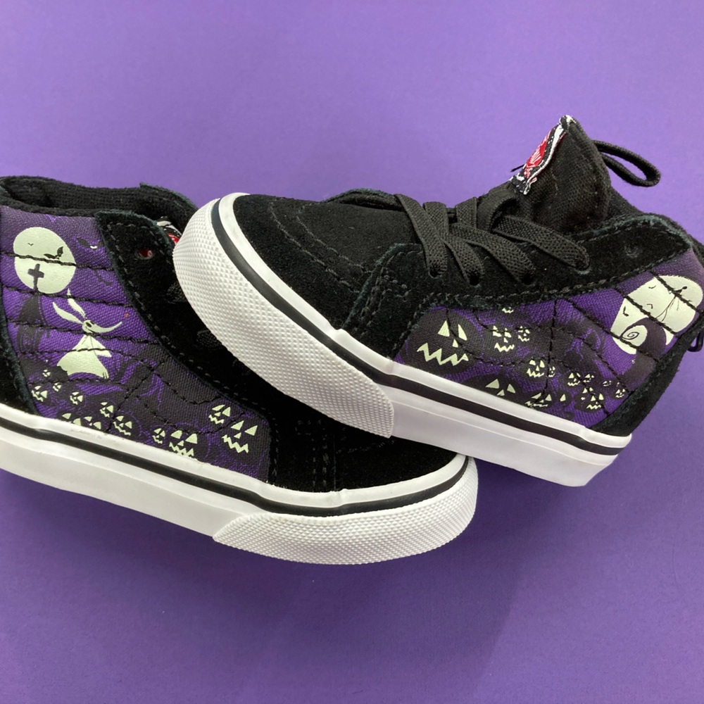 Disney X Vans The Nightmare Before Christmas Sk8-Hi zip, Mismatched Size